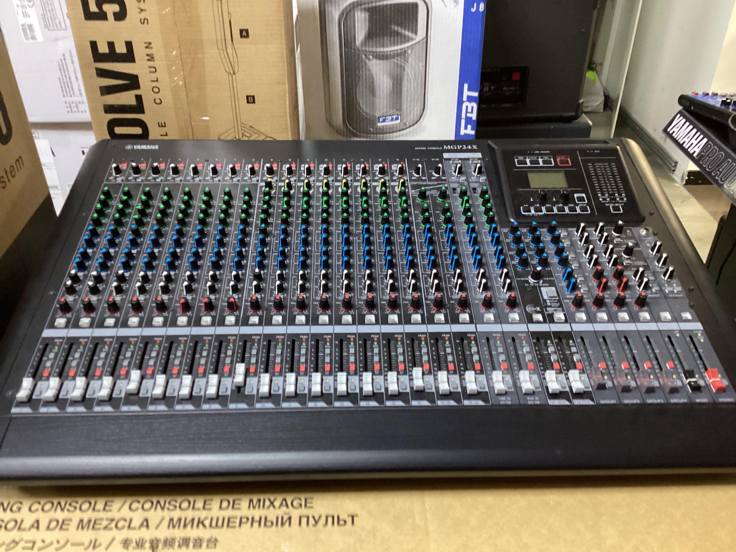Mixer Yamaha MGP24X Occasione (Usato) - Bettin Pianoforti