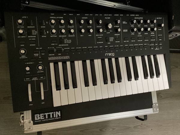 Moog Messenger (1)
